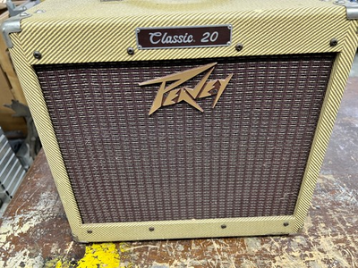 #ad Peavey Classic 20 Guitar Amp 20 WATTS 120V Orignal Owner $499.00