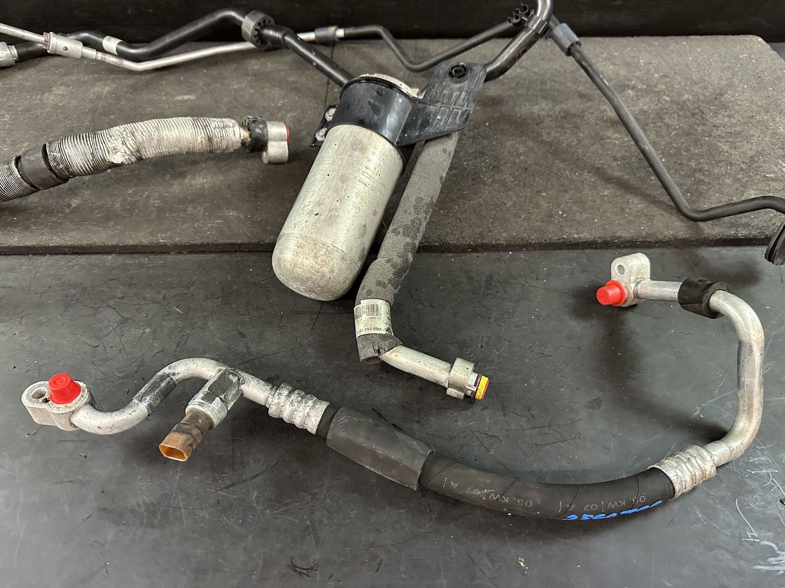 03-12 BENTLEY CONTINENTAL 6.0 A/C AIR CONDITIONER HOSE LINES SET 3D0820189D