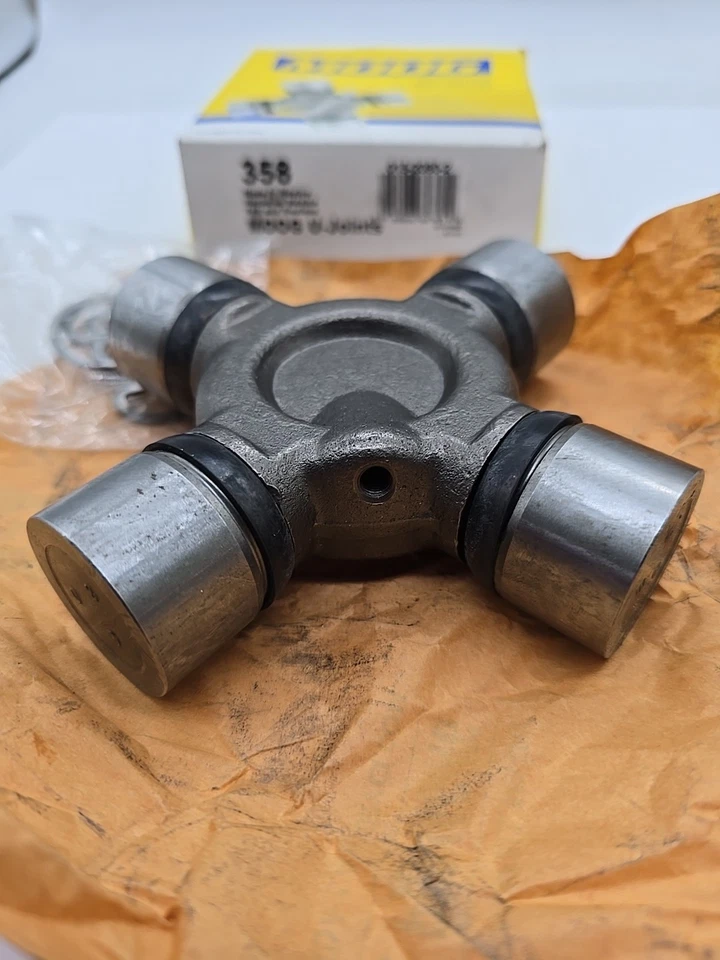 Junta universal Moog 358 U junta 015-2080-2 Foto 3 de 3