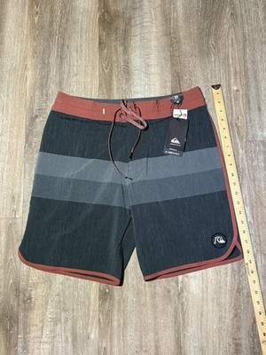Quicksilver 4 Way Stretch Side Pockets Size 31