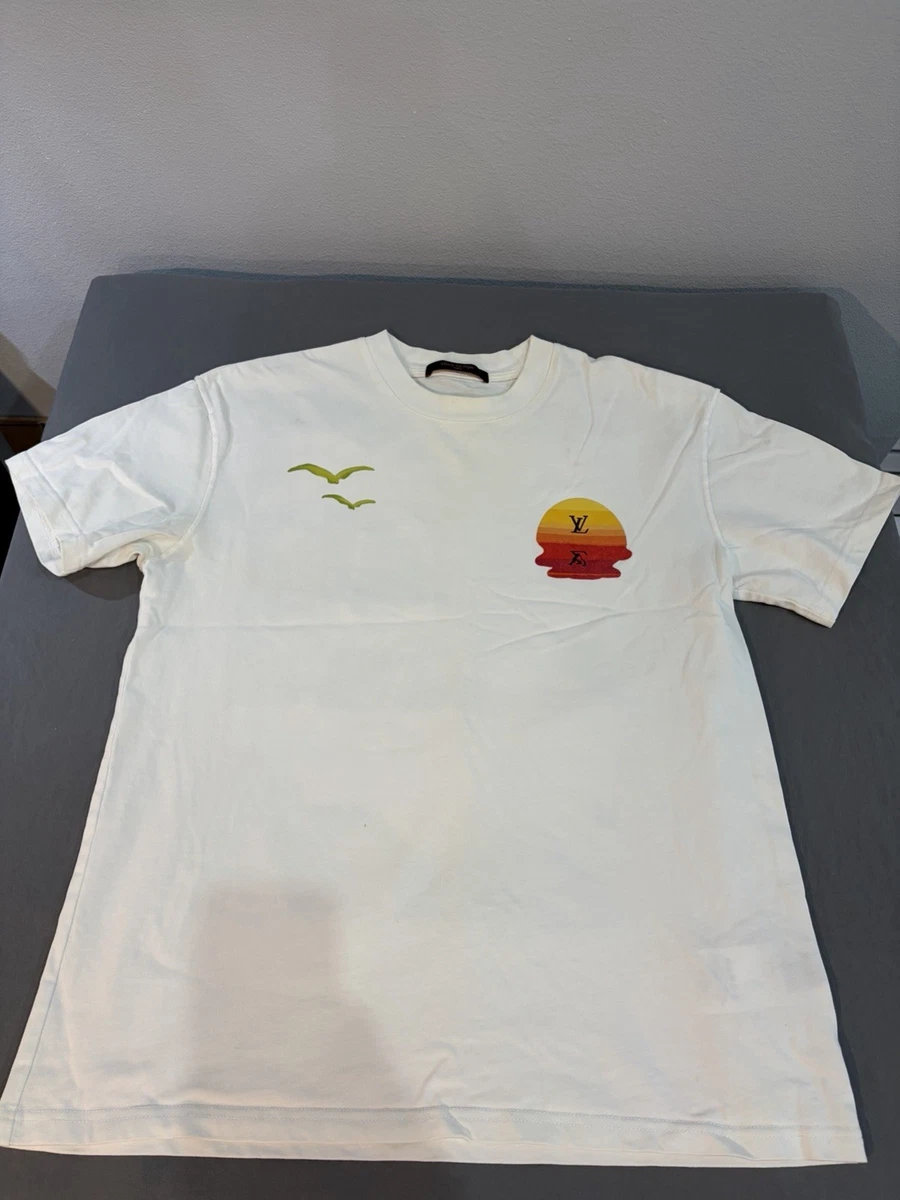 25+ Louis Vuitton Regular Size M T-Shirts for Men for sale