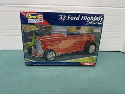 Revell Models '32 Ford Highboy Street Rod 1:25 Scale - NEW OPEN BOX Complete