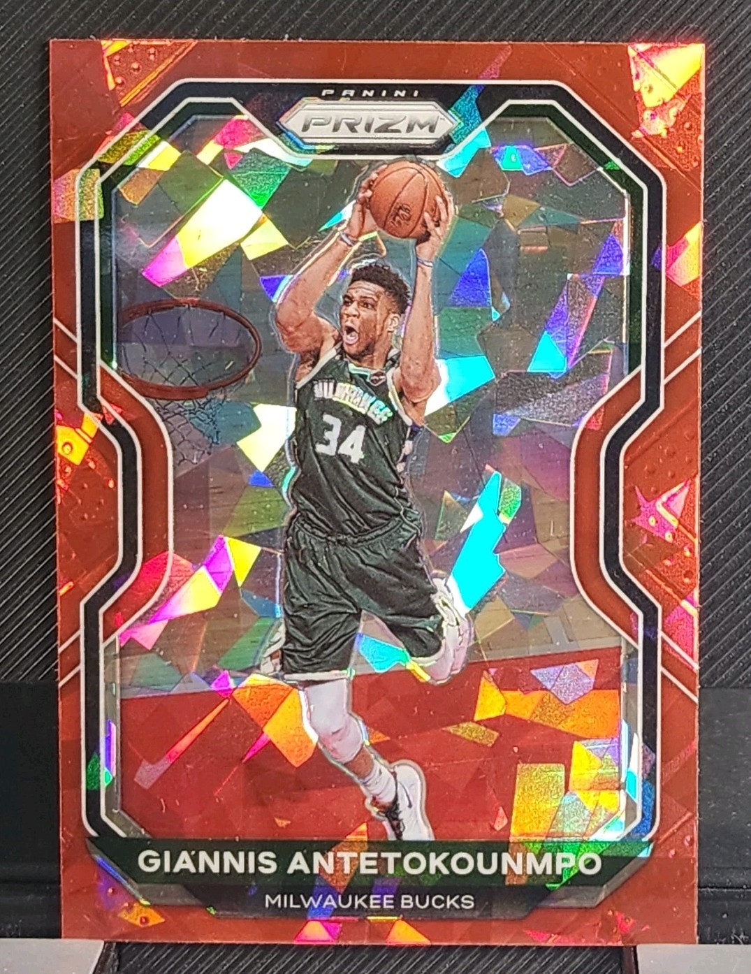 2020-21 Panini Prizm Red Cracked Ice Giannis Antetokounmpo #111 Milwaukee Bucks