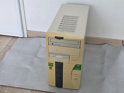 VINTAGE WINDOWS 98 PENTIUM PC   FULLY WORKING SYSTEM WITH CREATIVE LABS CT3990
