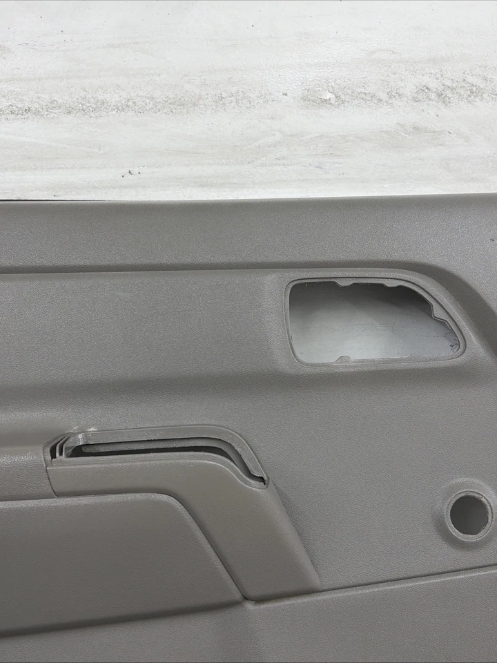 Panel de puerta manual delantero para conductor Chevy Colorado GMC Canyon 2004-2012 OEM gris Foto 4 de 4