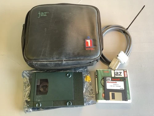 Iomega V1000S External 1GB Jaz Drive SCSI Drive W Bag/ Soft Case - Clean Works
