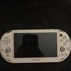 Sony Playstation vita all white with Games GOOD CONDITION