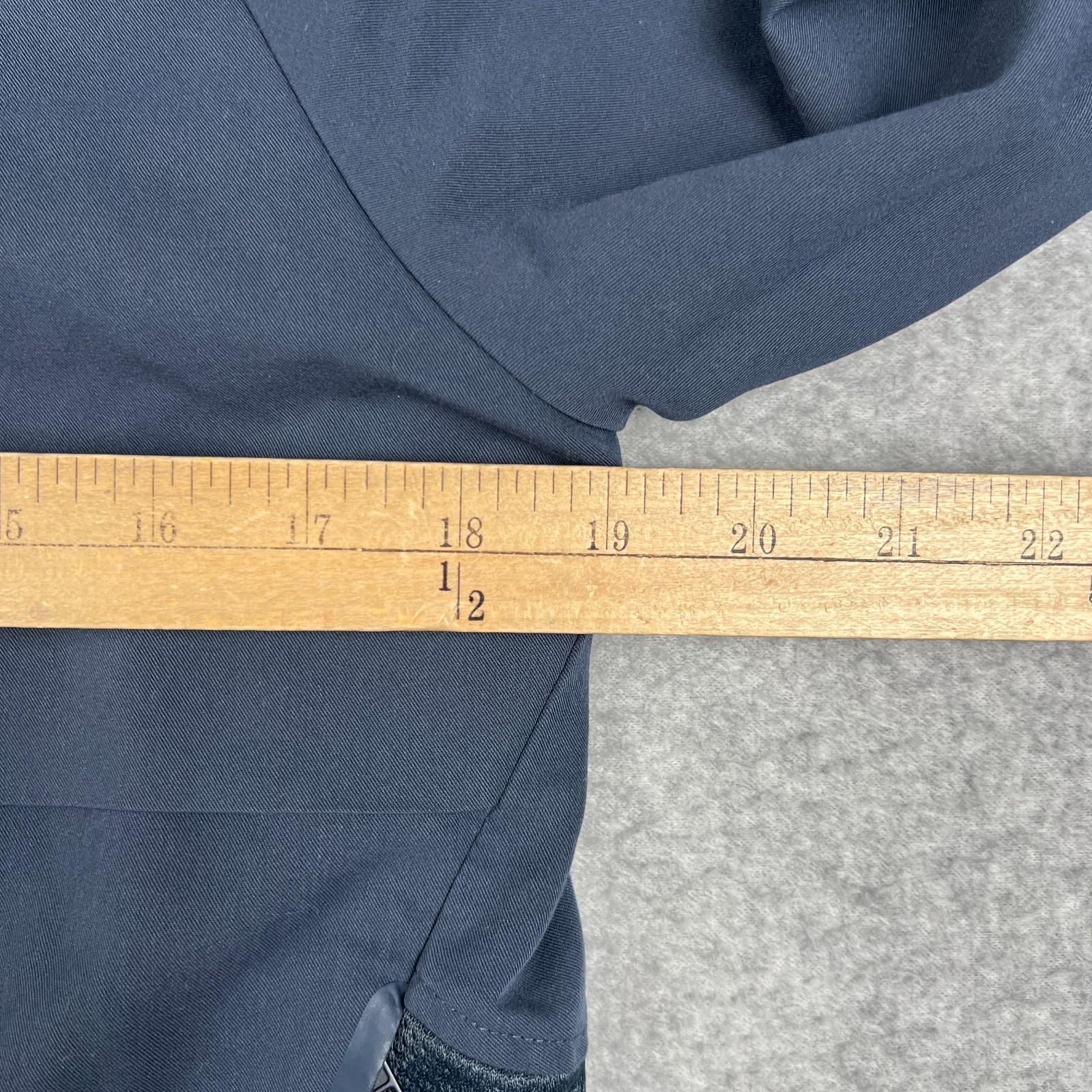 FIGS Sydney Scrub Jacket Performance Stretch Zip … - image 6