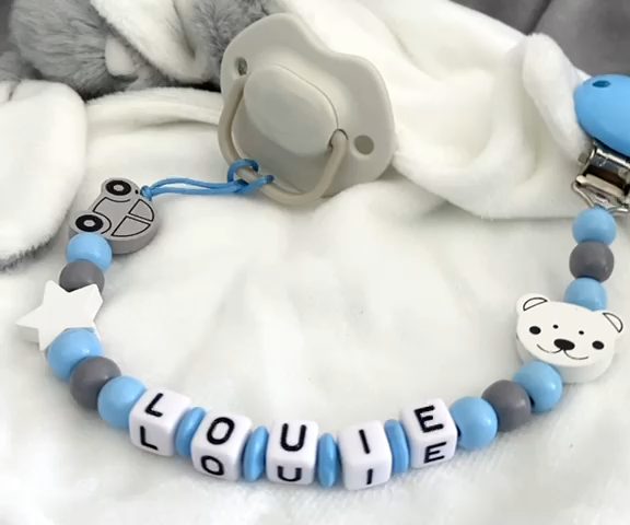 Beautiful Handmade Personalised Dummy Clip, Wooden Dummy Chain, Wooden Pacifier Clip In Blue And Navy. Chunky Dummy Clip Design - Foto 12