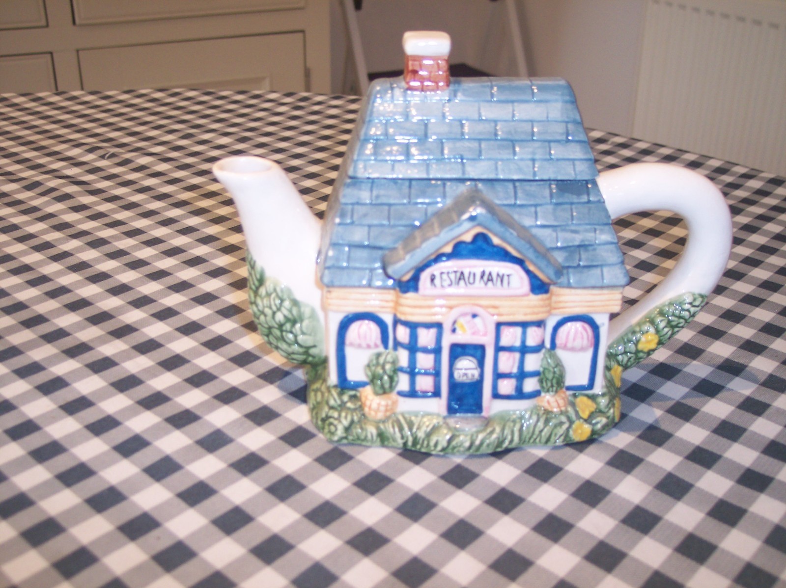 10 Decorated Novelty Teapots eBay