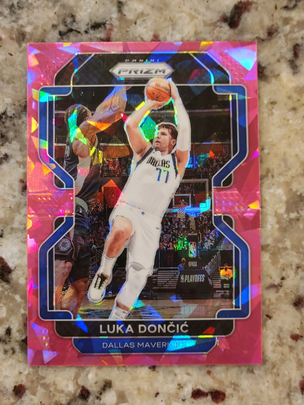 2021-22 Panini Prizm Pink Ice Prizm Luka Doncic #223