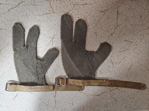 Vintage Whiting & Davis Chain Mail Butchers 3 Finger Gloves 2 Sizes