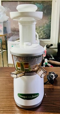 OMEGA Vert Juicer VRT330HD Low Speed Vertical Masticating-White-BRAND NEW