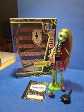 Monster High Puppe Venus McFlytrap mit Haustier Tagebuch Zubehör und OVP