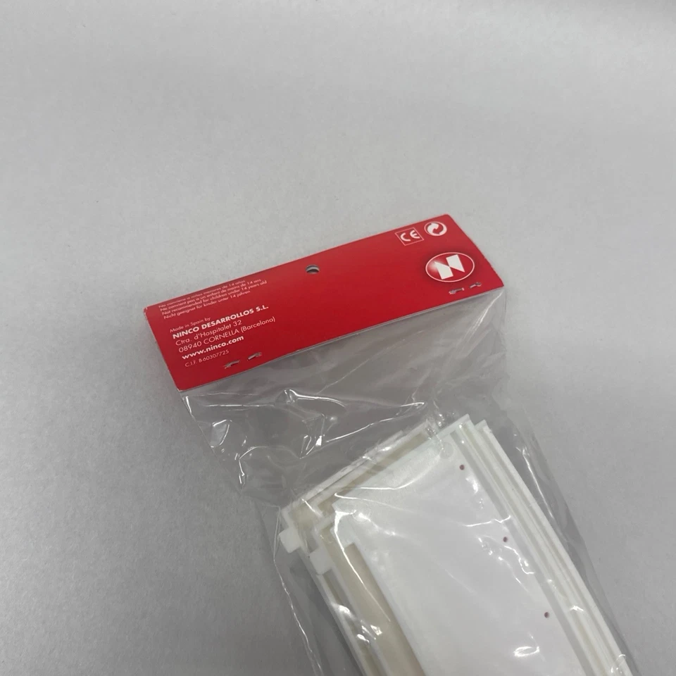 1x Ninco #10210 EXTERIOR Borde Blanco/Rojo Curva 6 piezas - NUEVO Foto 4 de 4