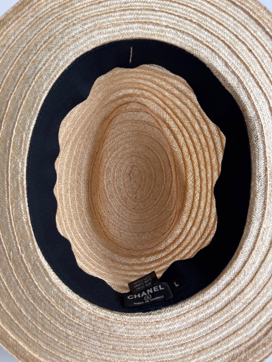 CHANEL BEIGE STRAW BLACK GROSGRAIN RIBBON TRIM RAFFIA FEDORA  display picture 1