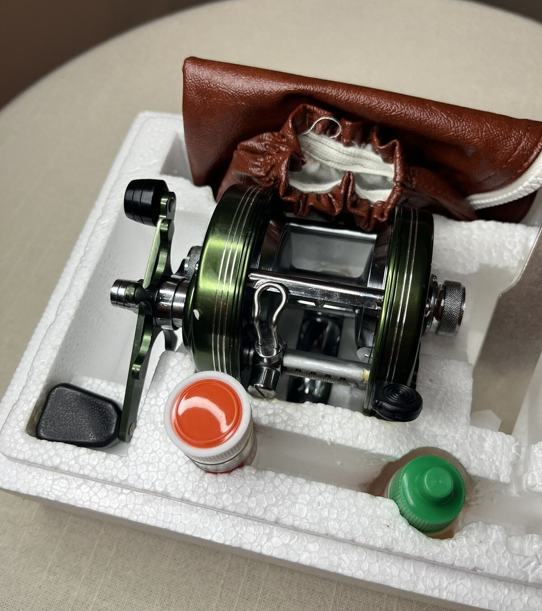 NOS VINTAGE Heddon 3200 Mark IV Green Casting Reel Box Spare