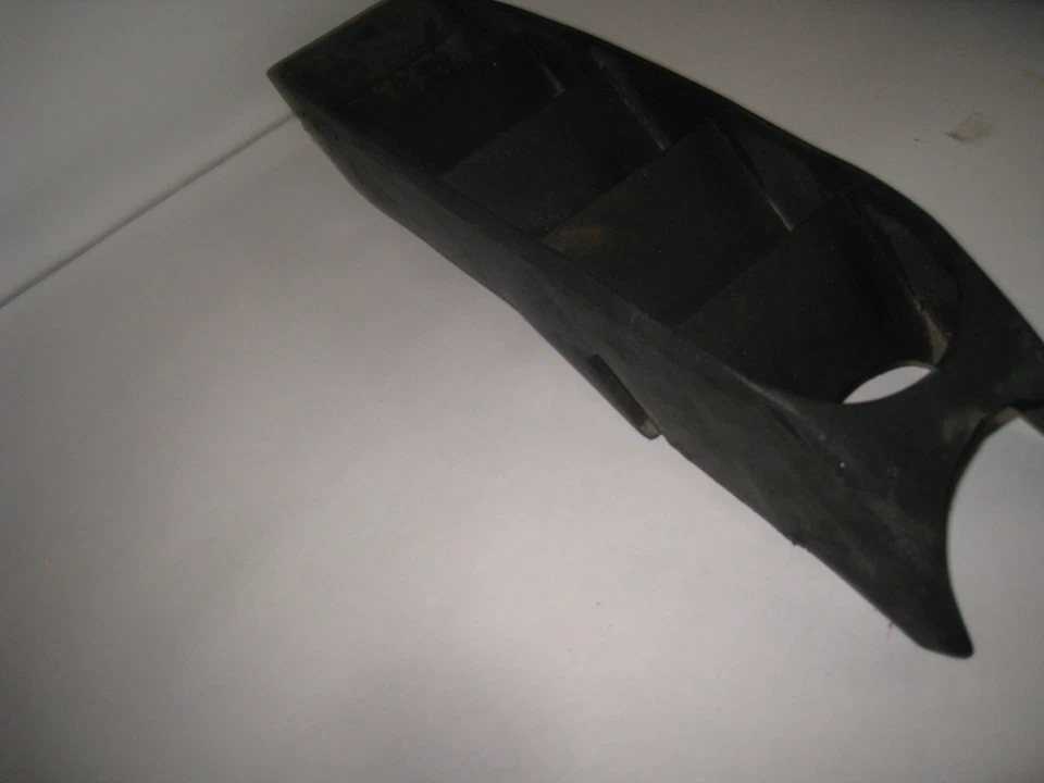 1987 POLARIS TRACK BOSS 250 ВОЗДУХОЗАБОРНИК ЖАЛЮЗИ КРЫШКА (ЧЕРНЫЙ) - Изображение 3 из 4