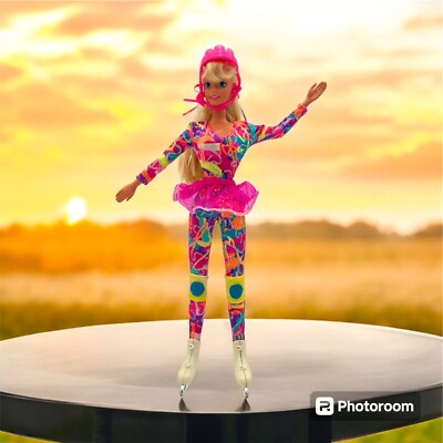 1994 Hot Skatin' Barbie Doll Ice Inline Skating Mattel