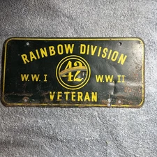 Rare Vintage WWI WWII Rainbow Division 42 Veteran Booster License Plate