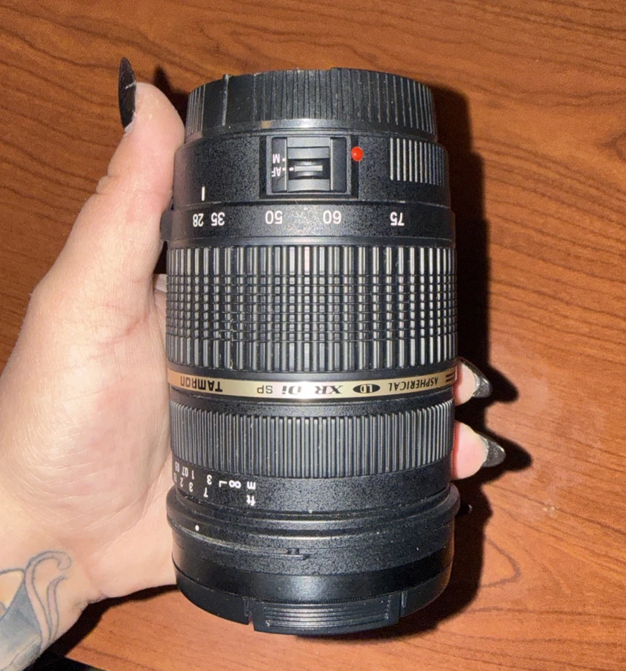 Lente zoom macro AF Tamron 28-75 mm f/2,8 para cámara réflex digital Canon EF con filtro Foto 4 de 4