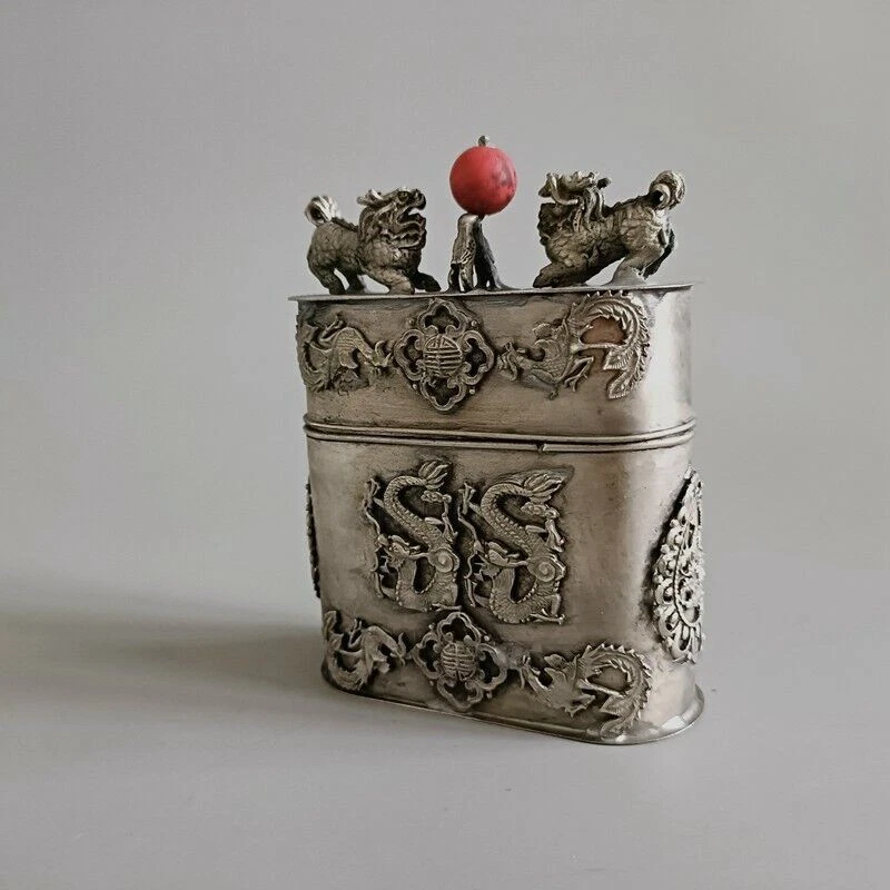 Exquisita caja de palillos de dientes antigua china Tíbet plateada tallada a mano dragón fénix 9049 Foto 2 de 4