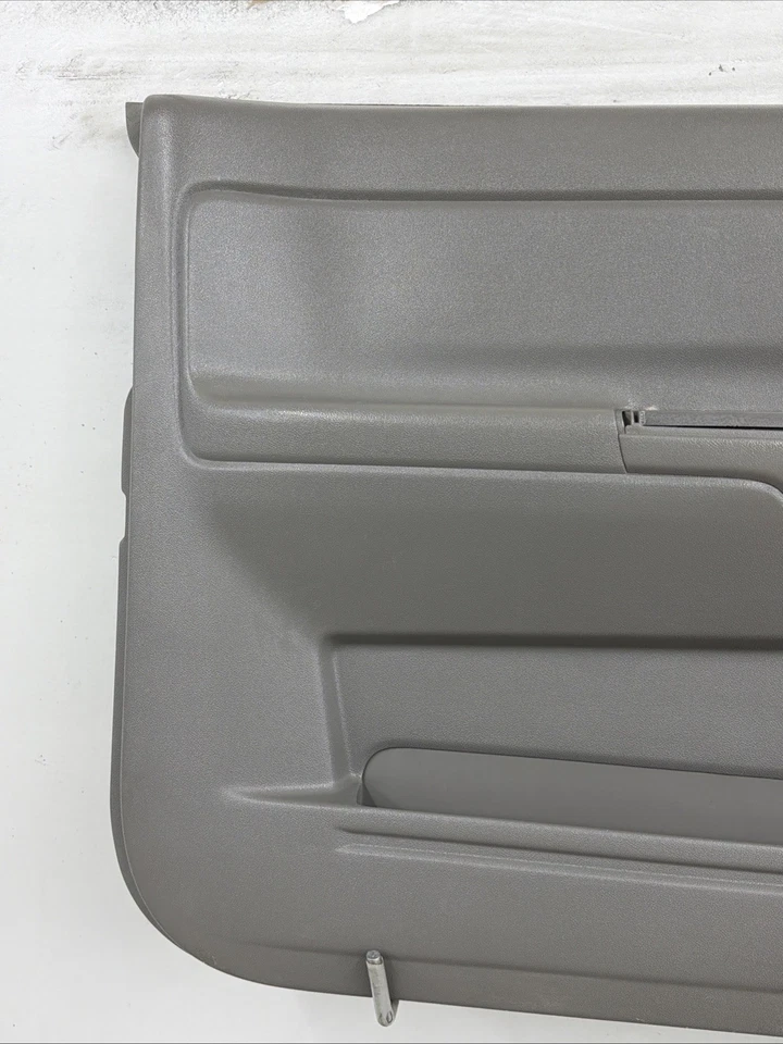 Panel de puerta manual delantero para conductor Chevy Colorado GMC Canyon 2004-2012 OEM gris Foto 2 de 4