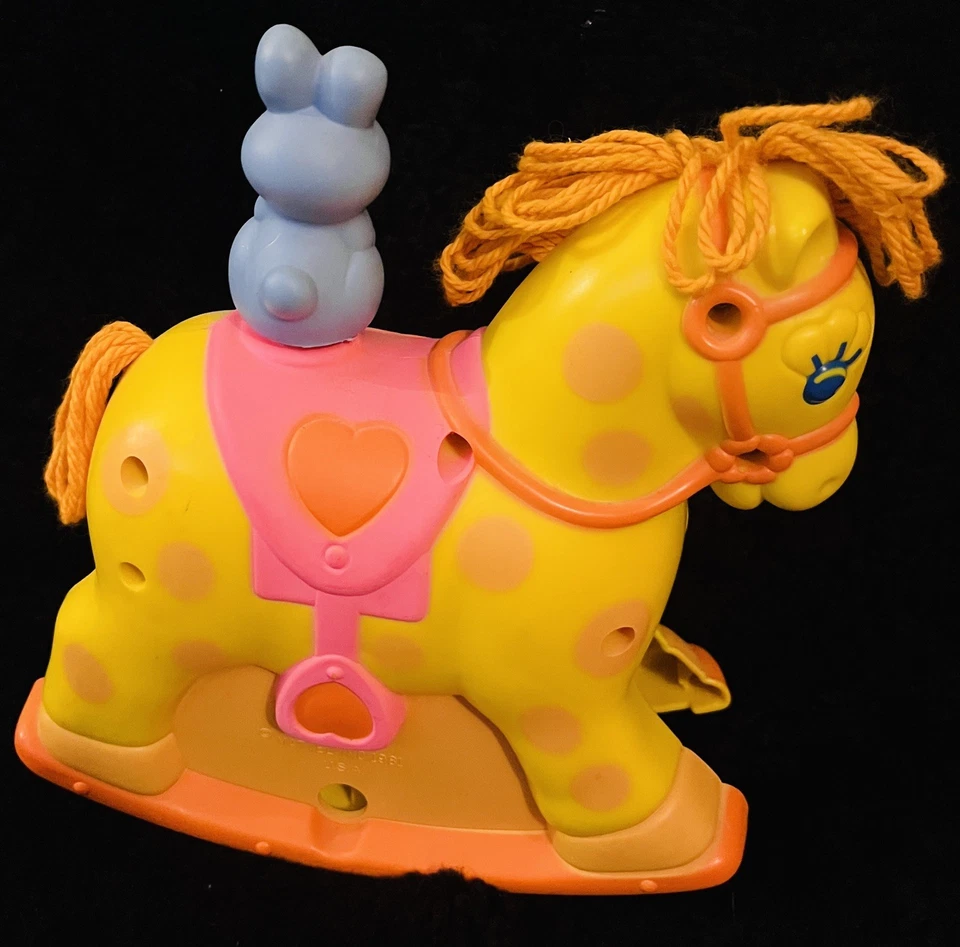 Mattel Rock-a-Bye Pony Musical Caballo Mecedor Conejo Cuna Riel Juguete De Colección 1981 Foto 2 de 4