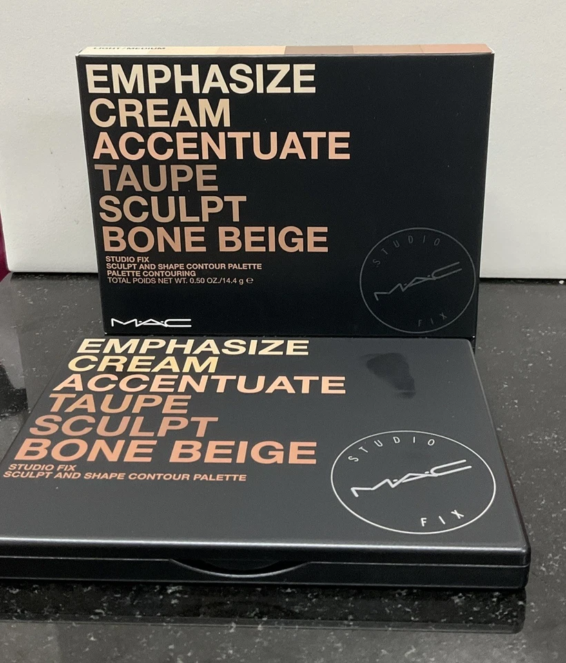 New MAC Studio Fix Sculpt and Shape Contour Palette LIGHT/MEDIUM Full size - Image 3 of 4