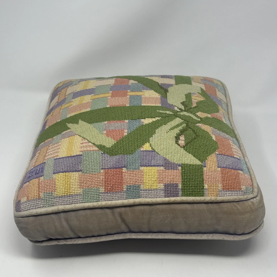 VTG Needlepoint Pillow Cushion Square Christmas Gift 12x12” Bow Coquette Pastel - Image 4 of 4