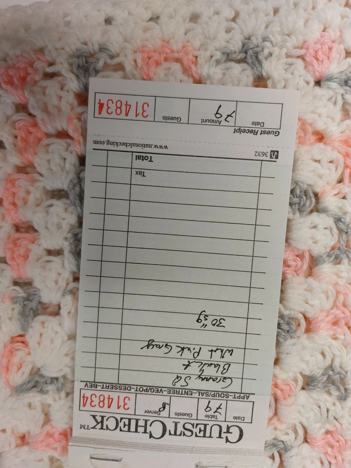 New Light weight Baby Cradle Bassinet Receiving Blanket Handmade crocheted - Imagem 4 de 4