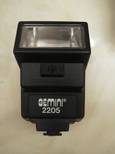 Gemini 2205 Flash for Canon T50 Camera