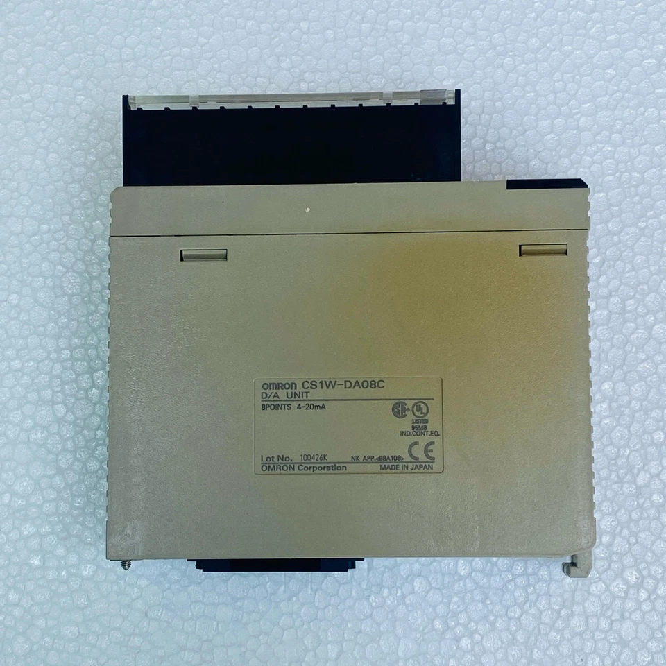 Omron CS1W-DAO8C D/A Unit - Image 4 of 4