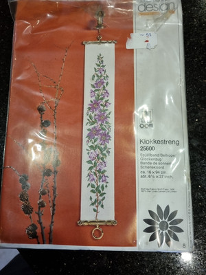 OOE Oehlenschlager Kreuzstich Set 25600 Floral Bell Pull