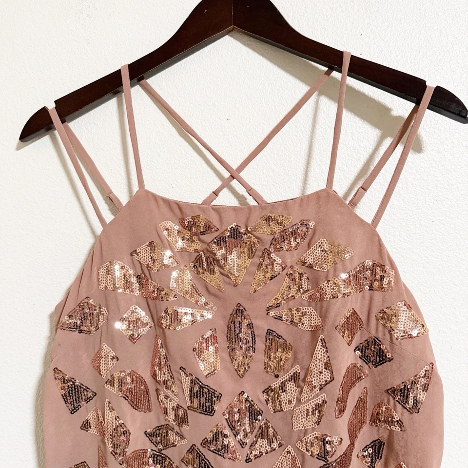 NUEVO Camiseta sin mangas MittoShop con tiras geométricas lentejuelas rosa talla L Foto 3 de 4