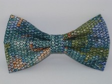 Snake Bow tie, Teal Green Tan Snake Print, Wild Exotic Animal, Pre-tied Bow tie