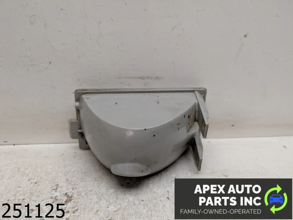 Chevrolet El Camino 1979 fabricante de equipos originales 3,9 L luz de estacionamiento delantera señal de giro pasajero derecho Foto 4 de 4