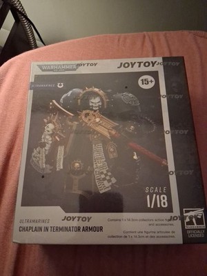 Warhammer 40k: Ultramarines Chaplain in Terminator Armor 1:18 Figure JoyToy