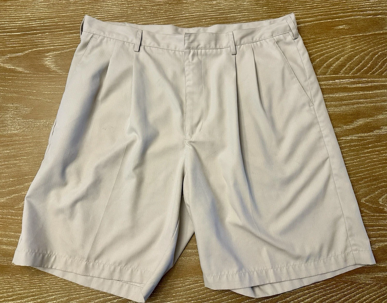 Nike Dri Fit Khaki Golf Pleated Front Mens Shorts 38