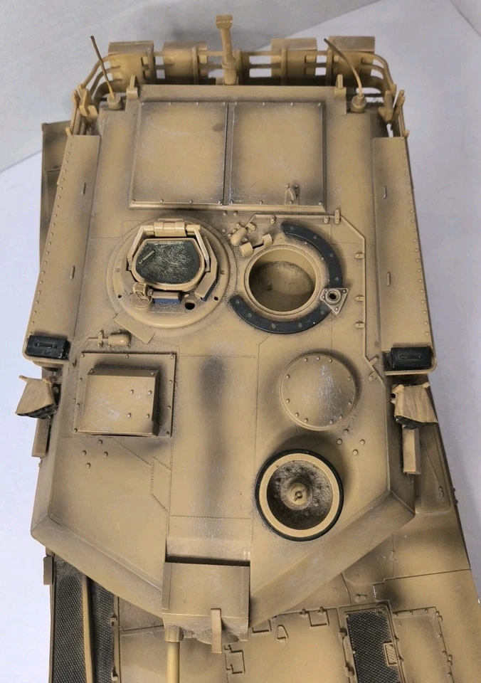 2002 Vintage Blue Box Toy Tank 1/18 M1A1 - 17"x 8" - Image 2 of 4