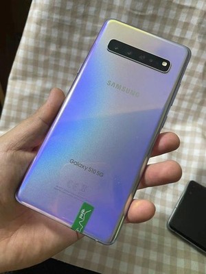 Samsung Galaxy S10 5G SM-G977B 512GB Crown Silver Unlocked Smartphone Open Box