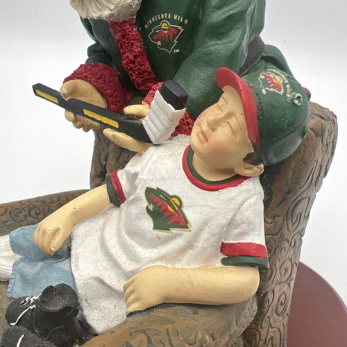Minnesota Wild NHL Hockey Collectible 2001 Santa's Gift Figurine Second Limited - Picture 11 of 18