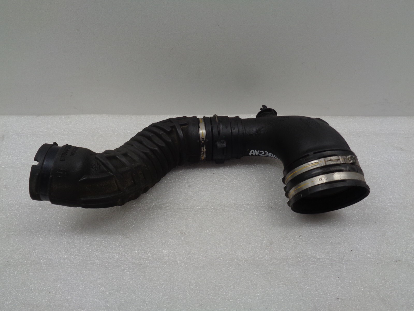 14-17 Maserati Ghibli Right Turbo Intercooler Hose Air Duct Tube OEM AK2308240