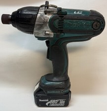 Makita BTW450 18V 1/2" Drive High Torque Impact Wrench with 3Ah Battery