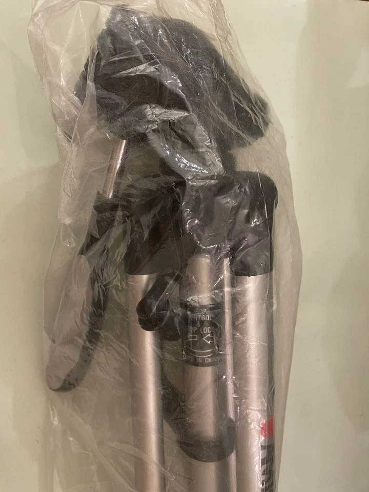 AMBICO V-0552 61 Inch PHOTO VIDEO TRIPOD LIFETIME WARRANTY NEW IN BOX - Image 2 of 4