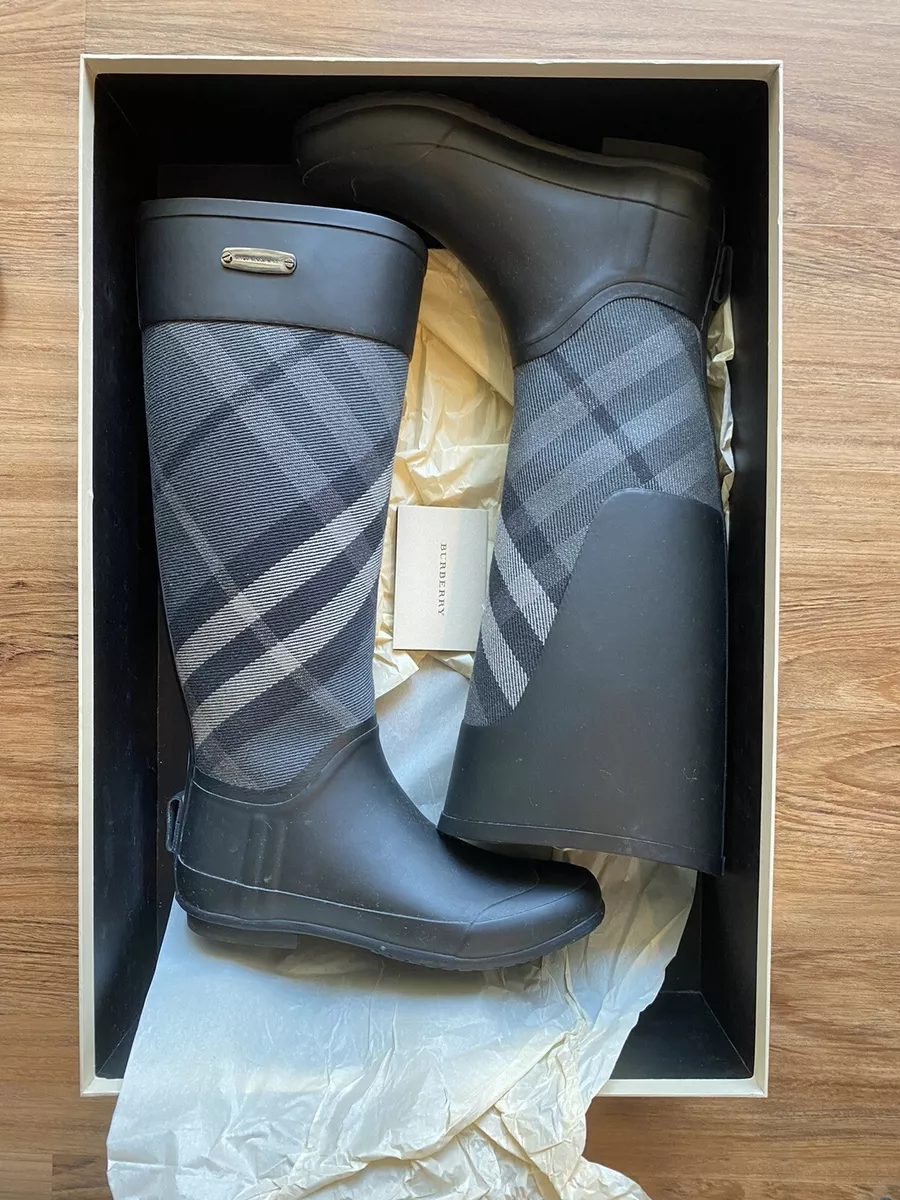 Burberry, Shoes, Burberry Rain Boots