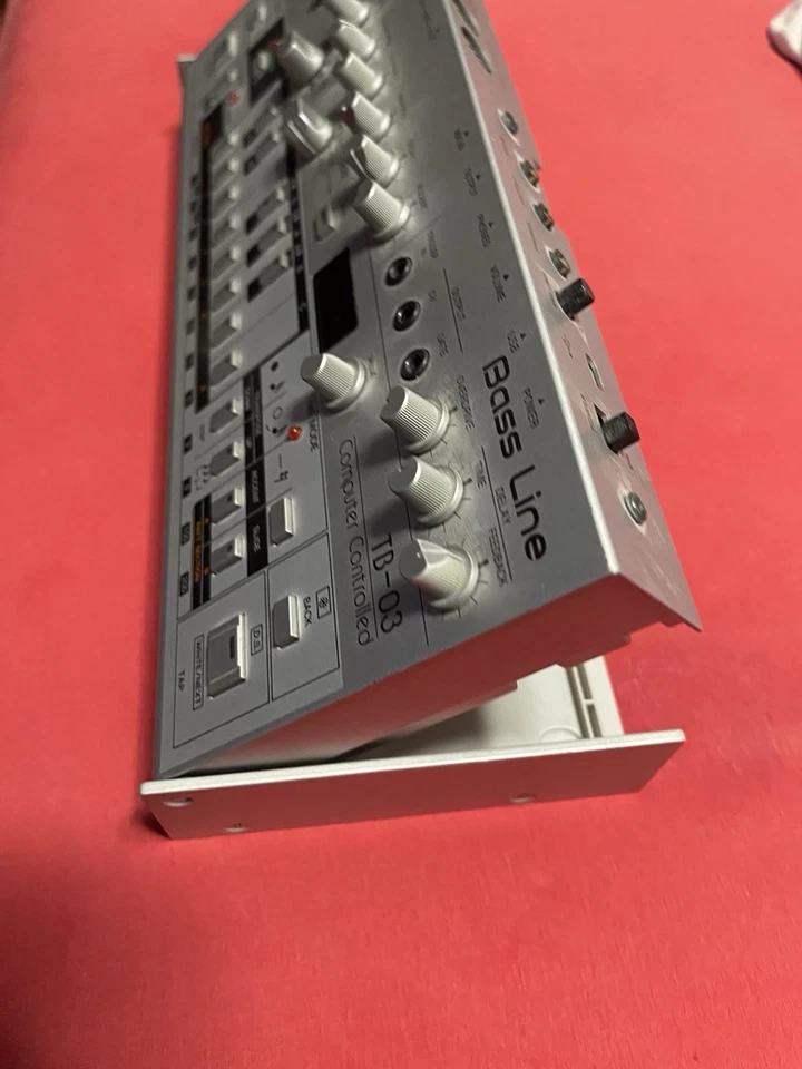 Roland TB-03 Boutique Serie Bass Line Synthesizer - wie neu - Bild 2 von 2