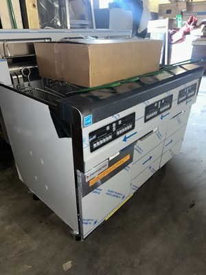 *NEW* Frymaster Triple Electric Fryer FPRE317 (3) 50 lb Vats, 480 3ph