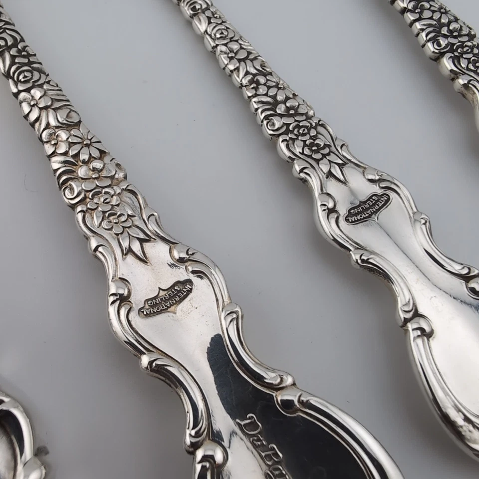 Ajuste de 4 piezas de plata de ley International Du Barry - sin monogramas Foto 4 de 4