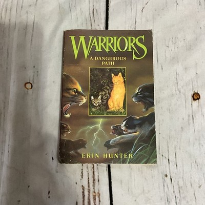 Dangerous Path by Erin Hunter (2005, Trade Paperback)